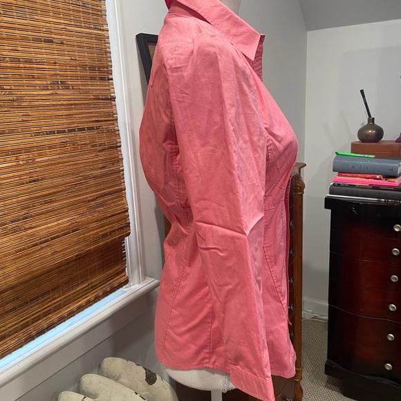 NEW YORK & COMPANY BUTTON DOWN - Picture 3 of 8